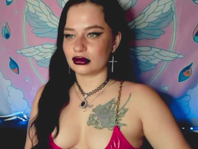 pretttyalice live cam on BongaCams