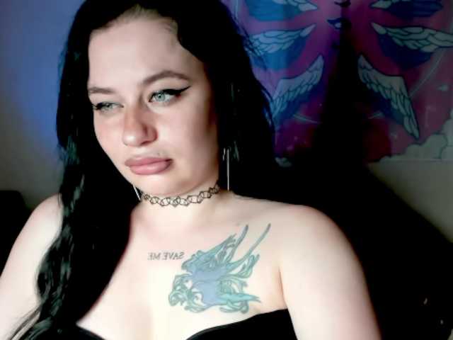pretttyalice live cam on BongaCams