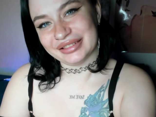 pretttyalice's BongaCams show and profile
