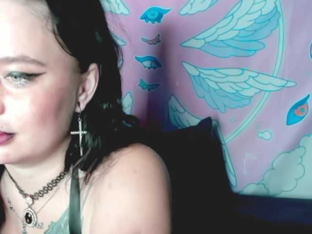 pretttyalice live cam on BongaCams