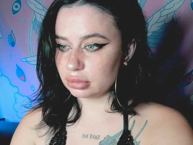 pretttyalice live cam on BongaCams