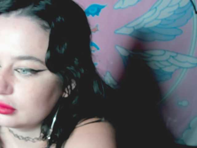pretttyalice live cam on BongaCams