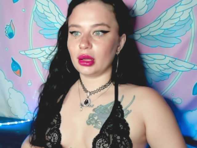 pretttyalice online