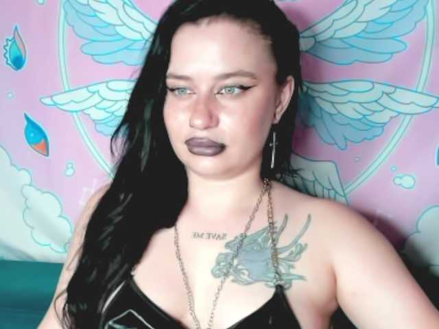 pretttyalice live cam on BongaCams