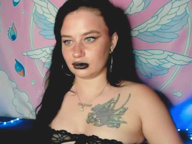 pretttyalice live cam on BongaCams