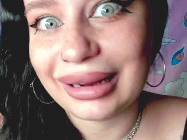 pretttyalice webcam