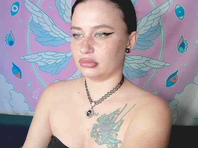 pretttyalice webcam