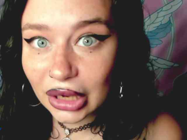 pretttyalice webcam