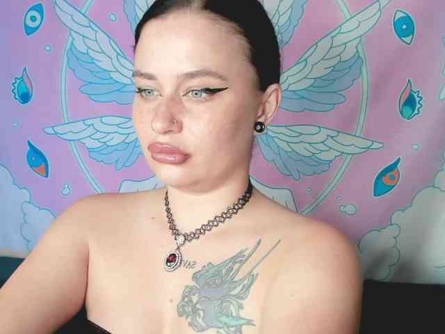 pretttyalice webcam