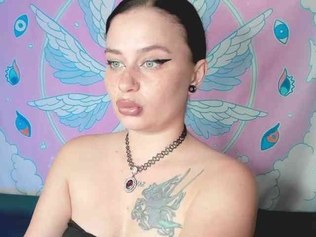 pretttyalice webcam