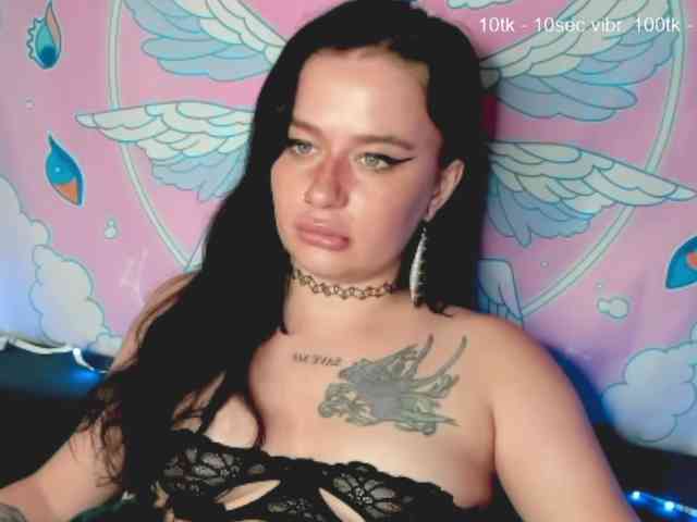 pretttyalice webcam