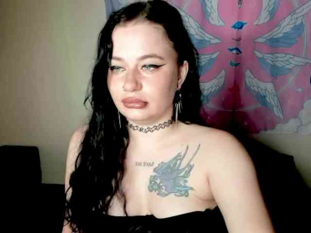pretttyalice webcam