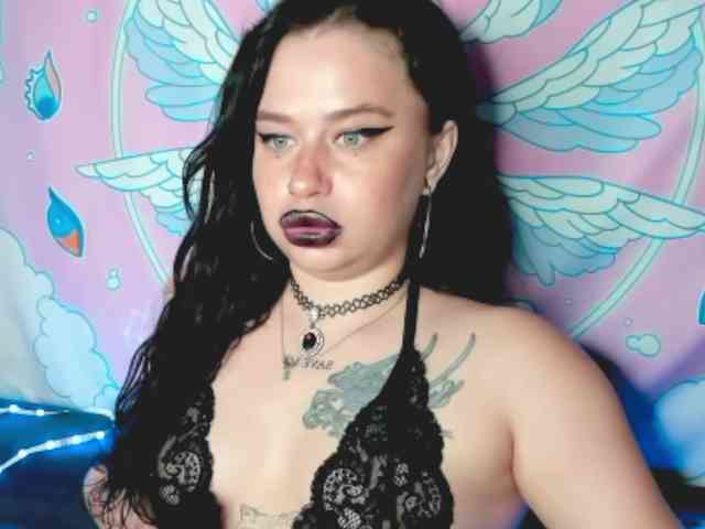 pretttyalice webcam