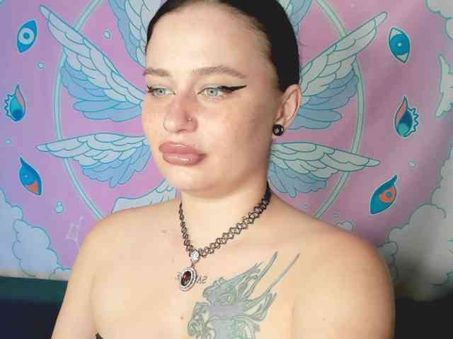 pretttyalice webcam