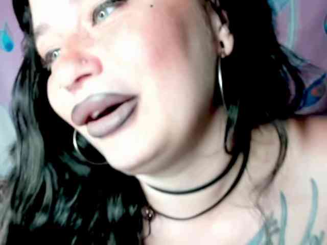 pretttyalice webcam