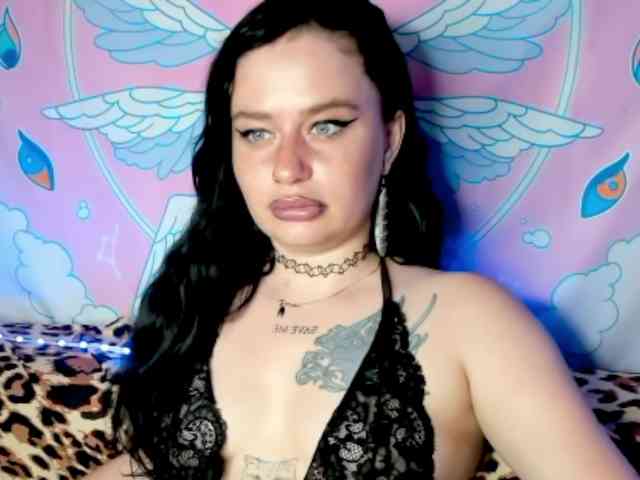 pretttyalice webcam