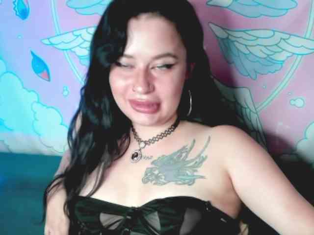pretttyalice webcam