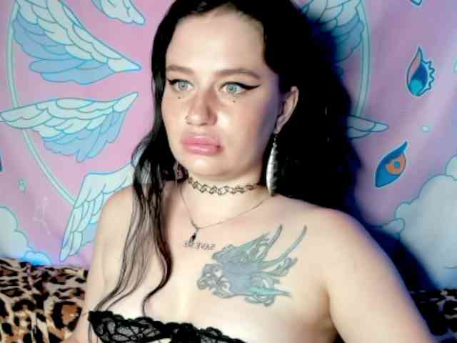 pretttyalice webcam