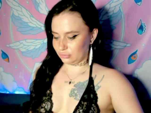 pretttyalice webcam