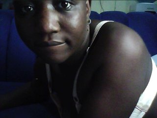 alora-skylar's Live Webcam