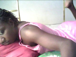 alora-skylar's Live Webcam