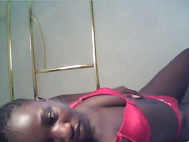 alora-skylar live cam on BongaCams