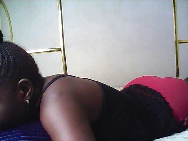 alora-skylar live cam on BongaCams