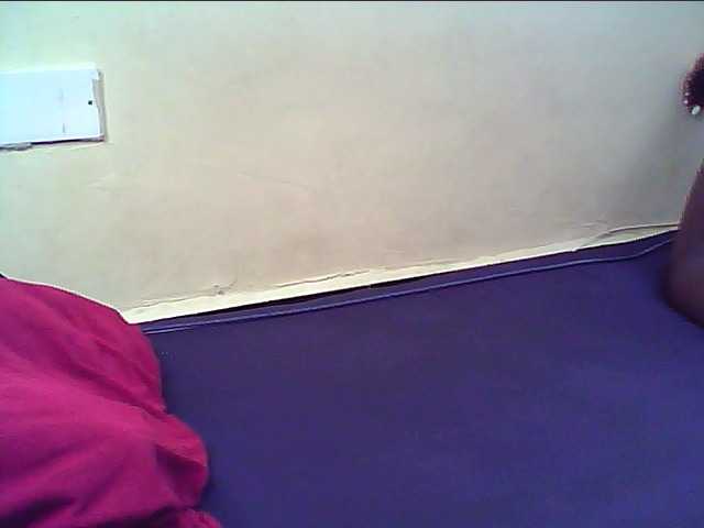 alora-skylar live cam on BongaCams
