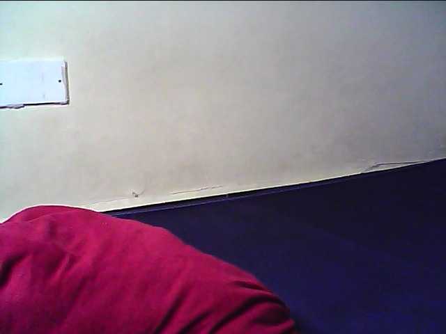 alora-skylar live cam preview