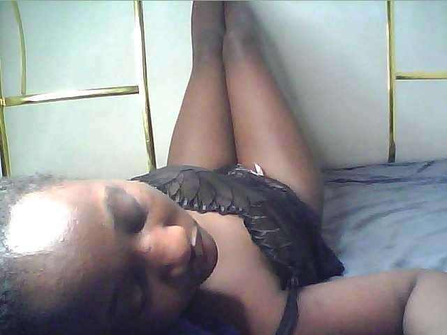alora-skylar live cam on BongaCams