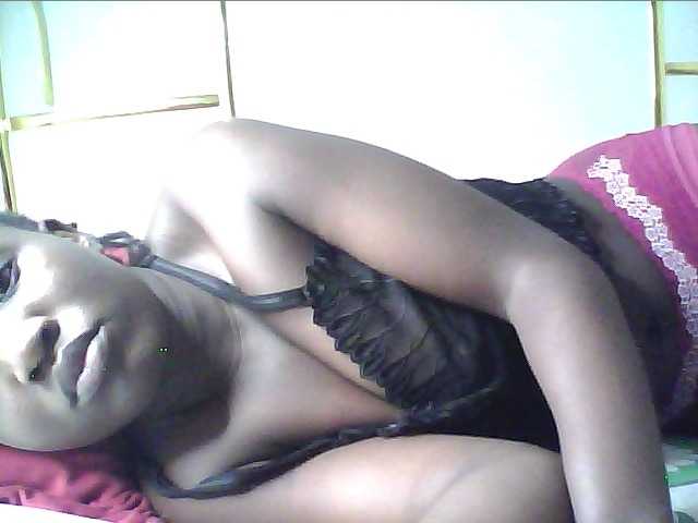 alora-skylar live cam on BongaCams