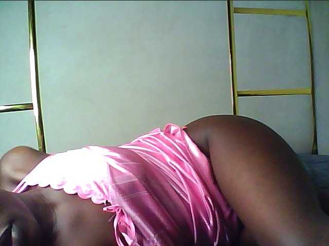 alora-skylar live cam on BongaCams