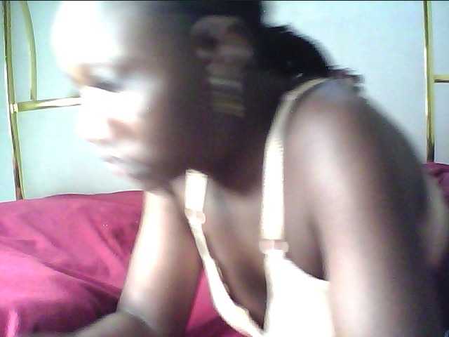 alora-skylar live cam on BongaCams
