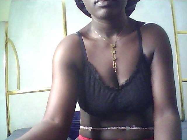 alora-skylar live cam on BongaCams