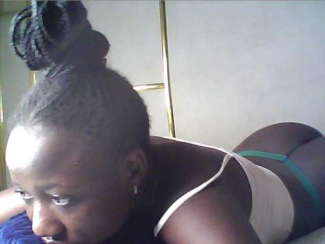 alora-skylar live cam on BongaCams