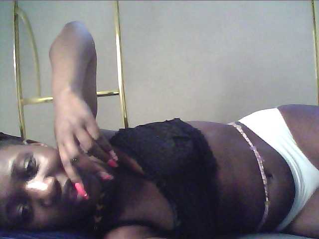alora-skylar live cam on BongaCams