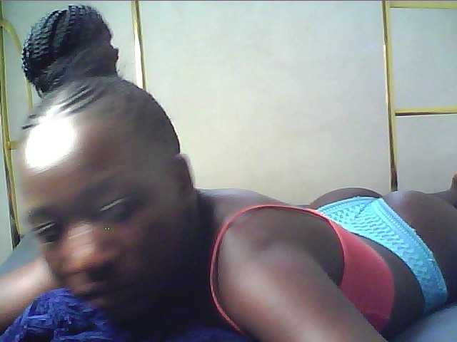 alora-skylar live cam on BongaCams