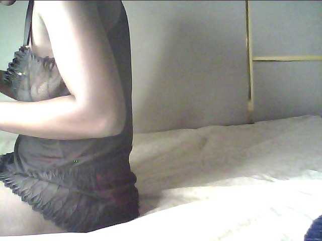 alora-skylar — live female cam