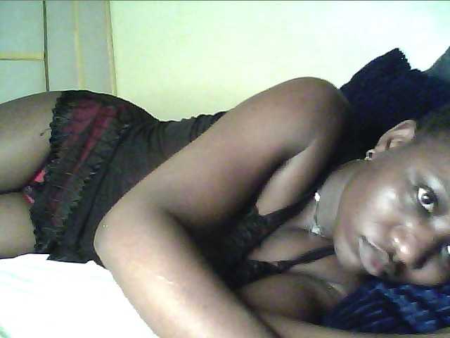 alora-skylar — live female cam