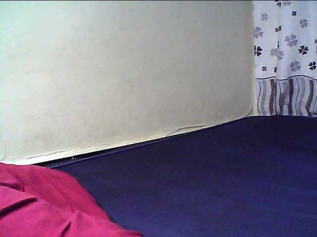 alora-skylar, live now on BongaCams