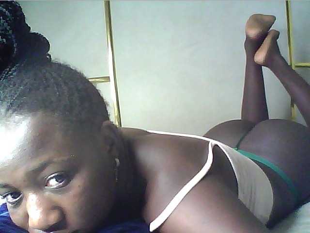 alora-skylar live cam on BongaCams