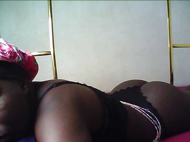 alora-skylar live cam on BongaCams