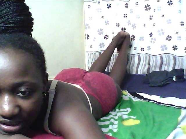 alora-skylar webcam bongacams model stream image