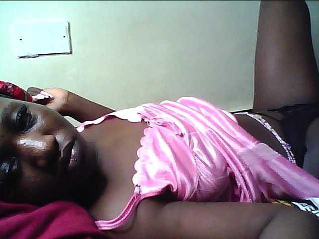 alora-skylar live cam on BongaCams