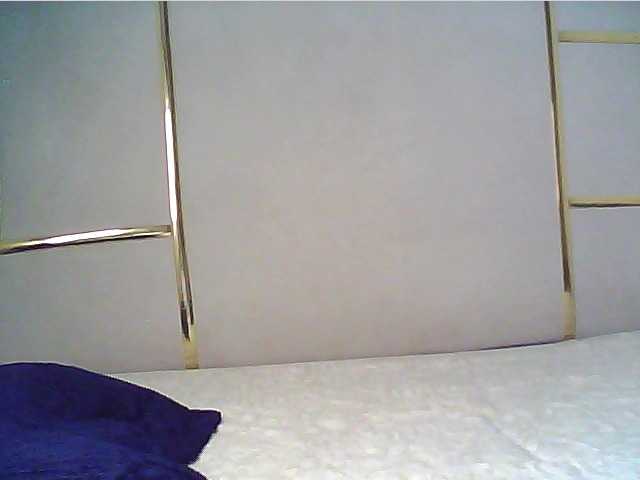alora-skylar live cam on BongaCams