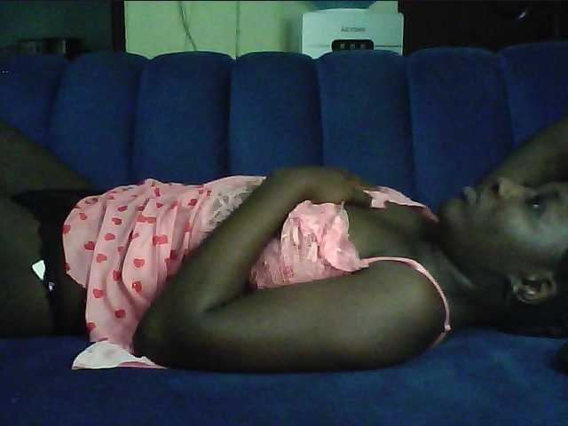 alora-skylar Live Cam and Statistics on UnifiedCams