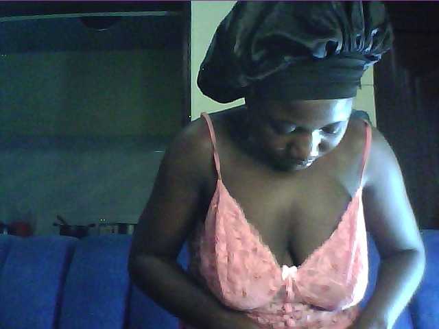 alora-skylar's BongaCams show and profile