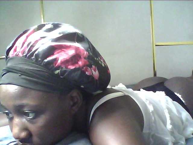 alora-skylar live cam on BongaCams