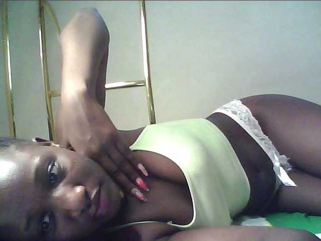 alora-skylar live cam on BongaCams