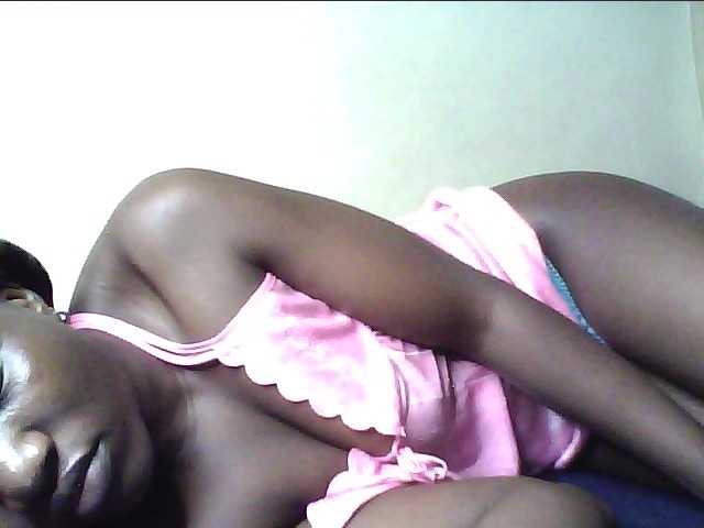alora-skylar live cam on BongaCams
